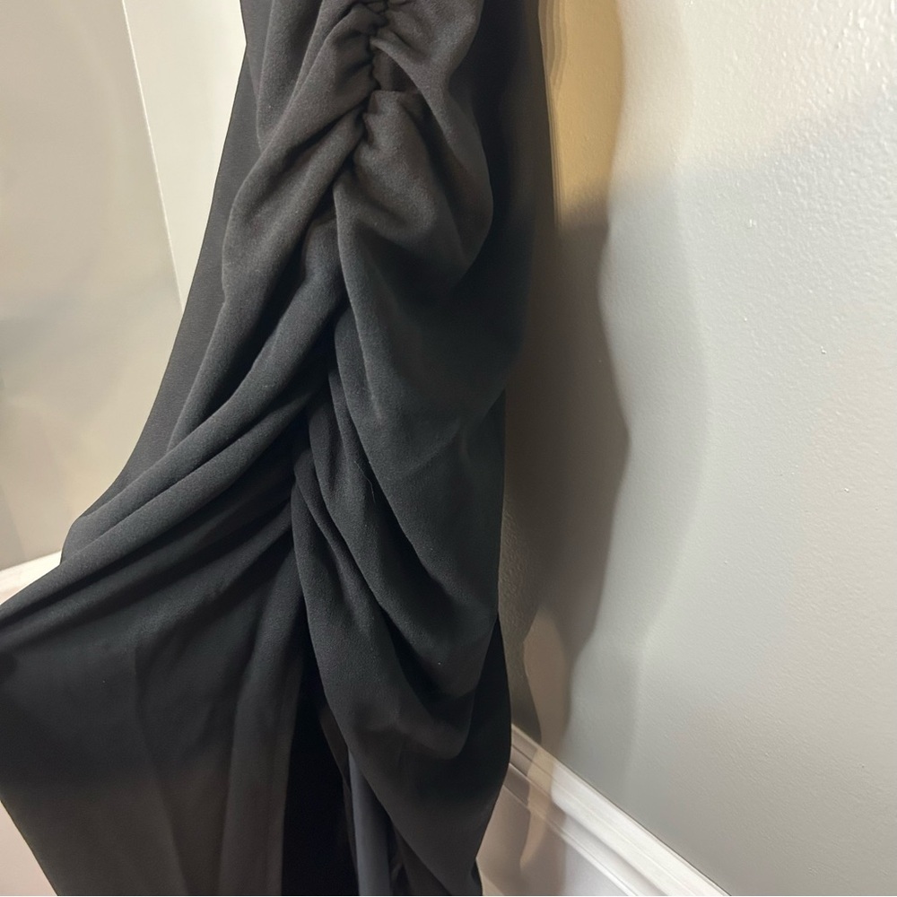 *NWT* Abercrombie & Fitch Ruched Front Cutout Asymmetrical Midi Dress, Size SP - Picture 7 of 14